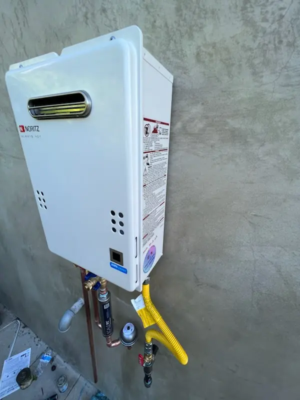 Tankless water heater installation for Oak Orchard homes